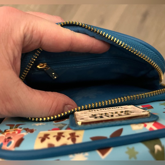 NWT Loungefly Star Wars The Mandalorian Chibi Holiday Faux Leather Crossbody Bag - Picture 11 of 12